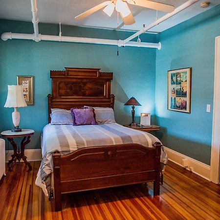 The Henderson Bed & Breakfast Hendersonville Exterior photo