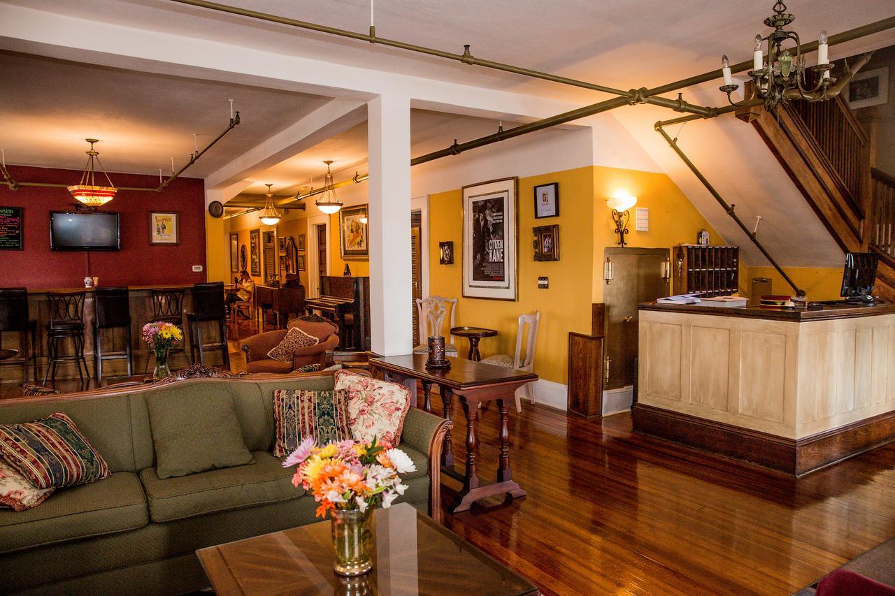 The Henderson Bed & Breakfast Hendersonville Exterior photo